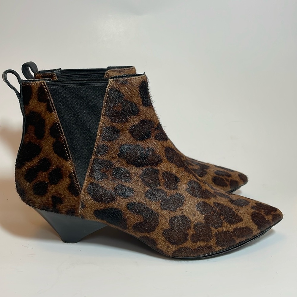Ash leopard leather kitten booties size 35‎